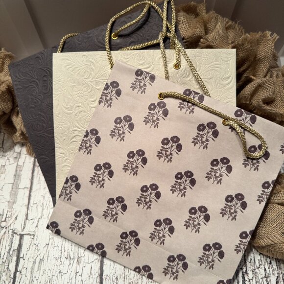 Natural Fiber Large Gift Bags Cream Black Gray Floral Set of 3 - Picture 2 of 2